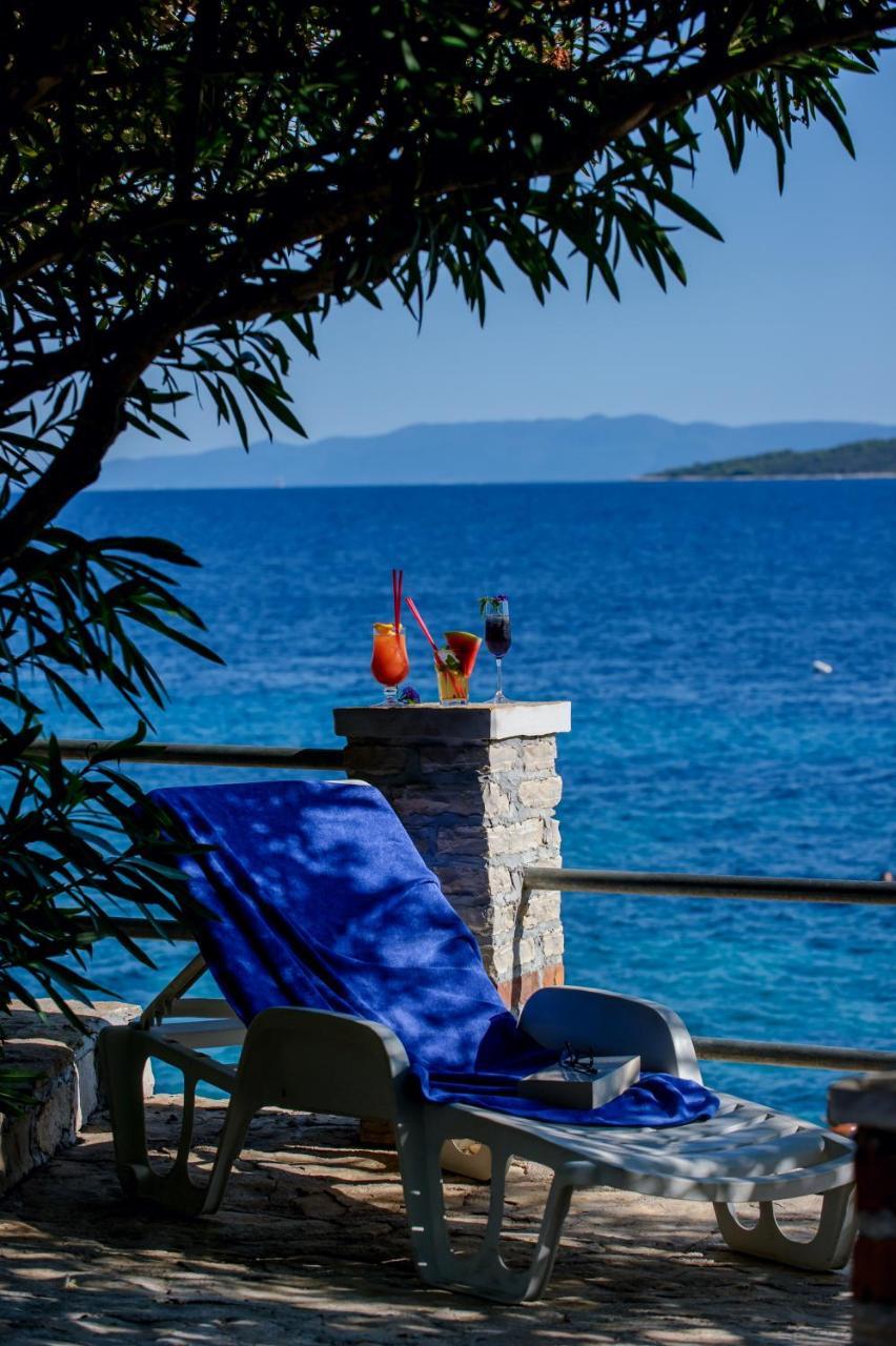 Hotel Skalinada Zavala Bagian luar foto