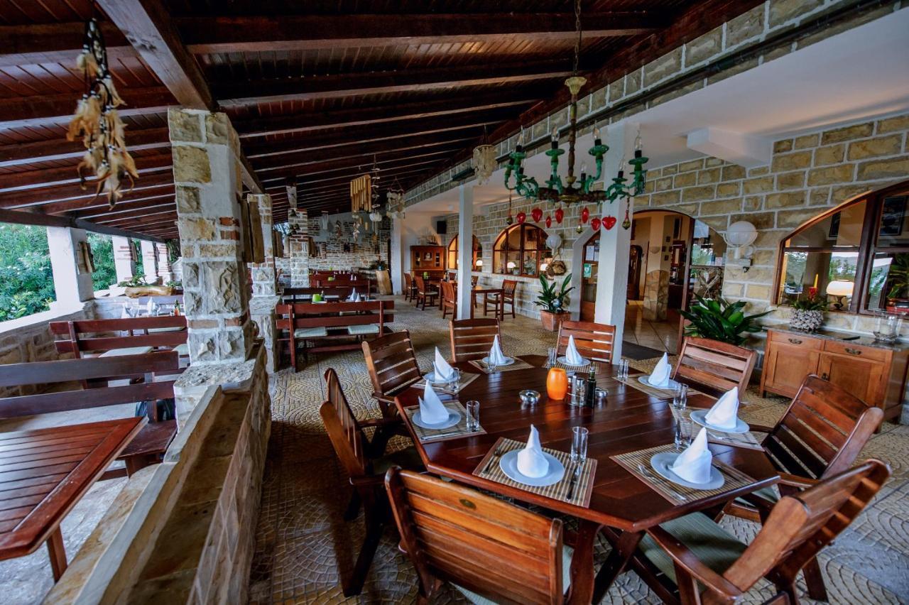 Hotel Skalinada Zavala Bagian luar foto